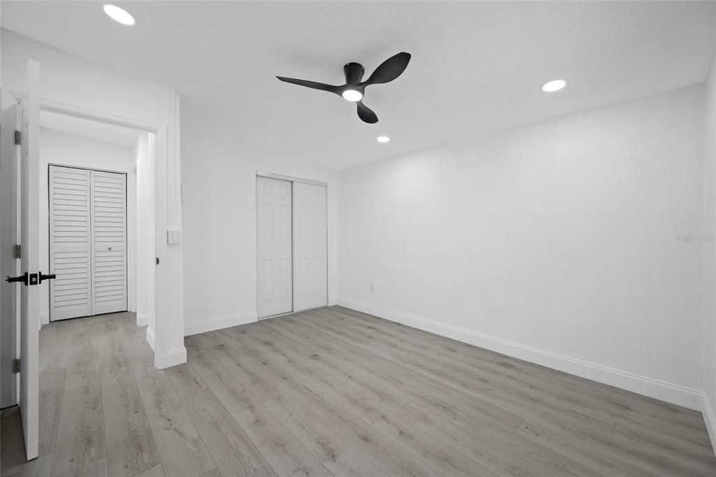 Activo con contrato: $235,000 (2 camas, 1 baños, 852 Pies cuadrados)