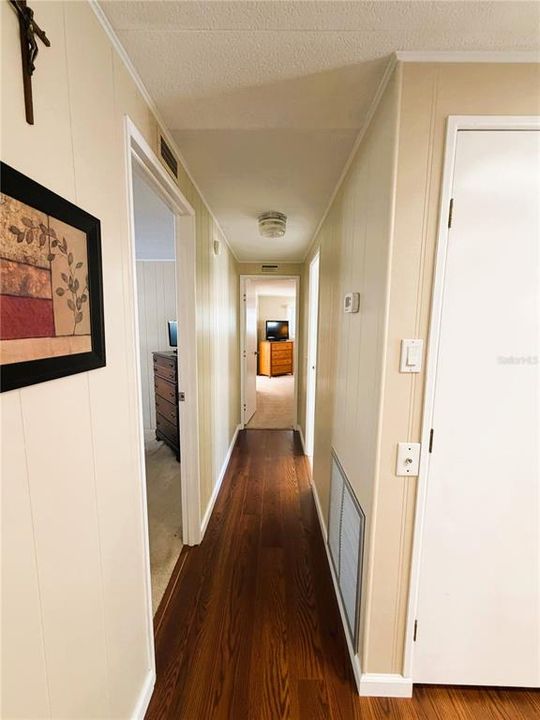 For Sale: $124,000 (2 beds, 2 baths, 1312 Square Feet)