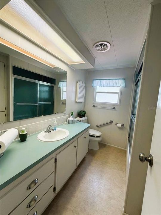 For Sale: $124,000 (2 beds, 2 baths, 1312 Square Feet)