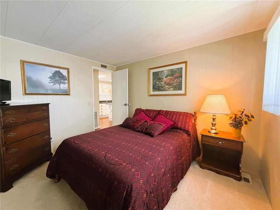For Sale: $124,000 (2 beds, 2 baths, 1312 Square Feet)