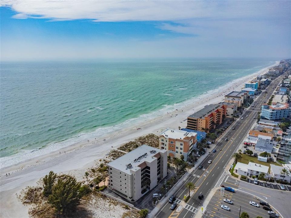 For Rent: $8,000 (3 beds, 2 baths, 1455 Square Feet)