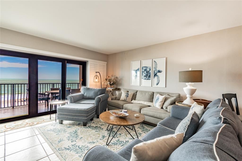 For Rent: $8,000 (3 beds, 2 baths, 1455 Square Feet)