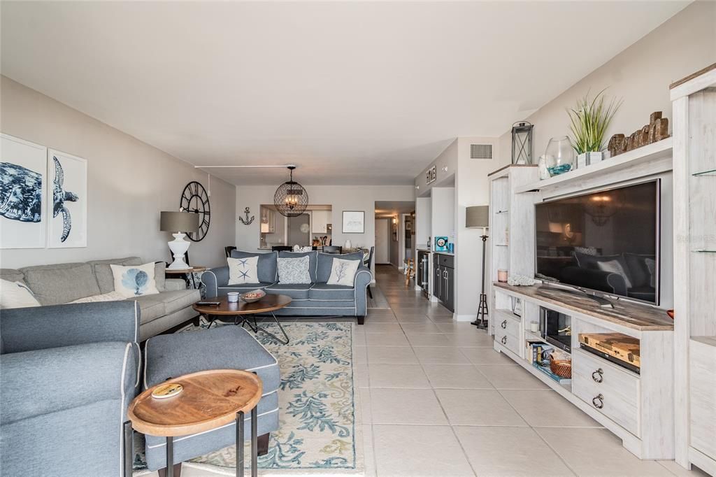 For Rent: $8,000 (3 beds, 2 baths, 1455 Square Feet)