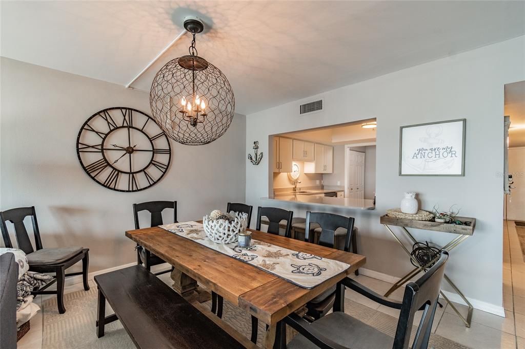 For Rent: $8,000 (3 beds, 2 baths, 1455 Square Feet)