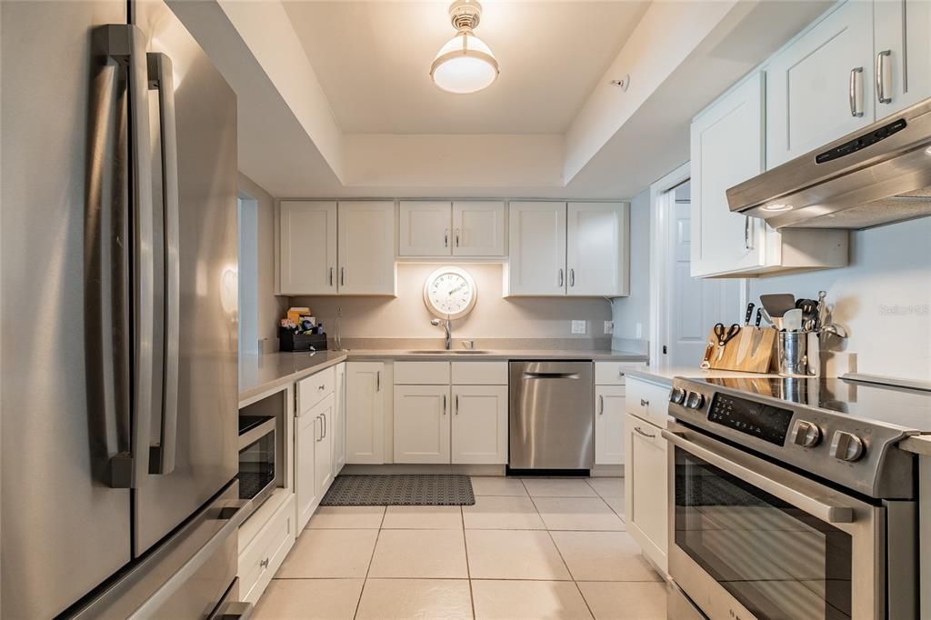 For Rent: $8,000 (3 beds, 2 baths, 1455 Square Feet)