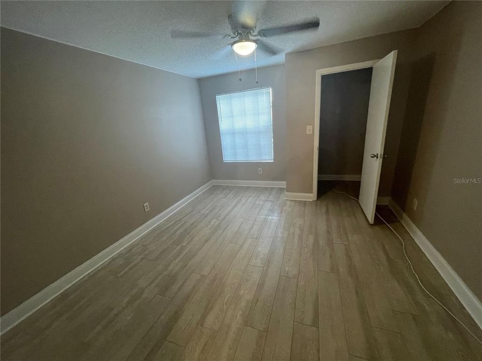 Active With Contract: $1,275 (1 beds, 1 baths, 662 Square Feet)