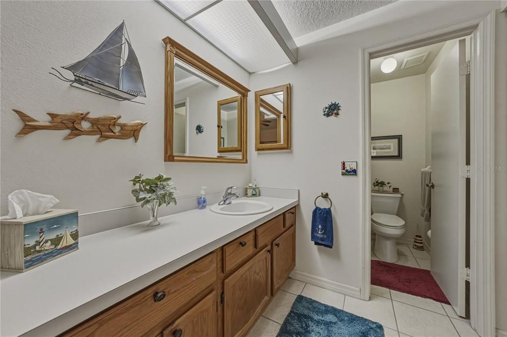 En Venta: $275,000 (2 camas, 2 baños, 1326 Pies cuadrados)