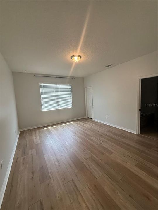For Rent: $2,750 (4 beds, 3 baths, 1990 Square Feet)