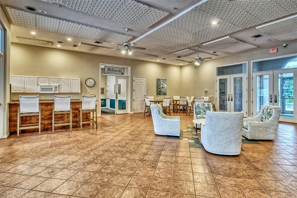 Activo con contrato: $249,900 (2 camas, 2 baños, 1068 Pies cuadrados)