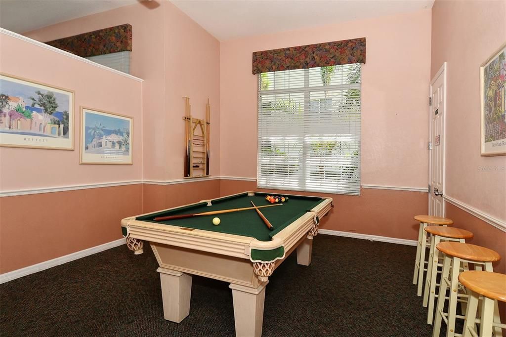 Activo con contrato: $249,900 (2 camas, 2 baños, 1068 Pies cuadrados)