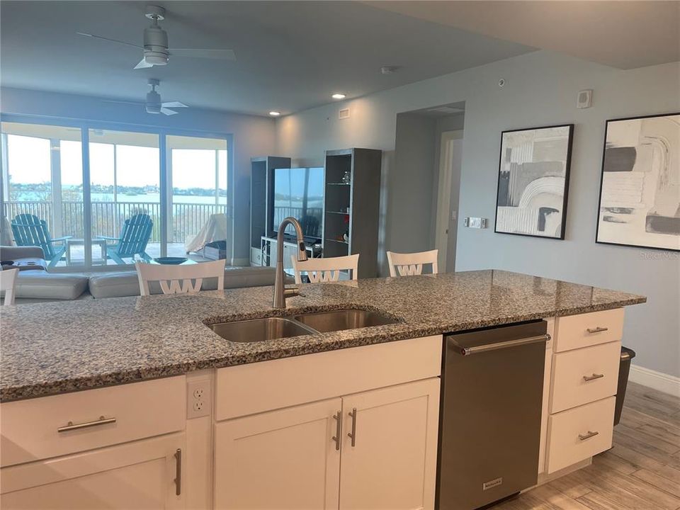 For Rent: $4,850 (3 beds, 2 baths, 2168 Square Feet)