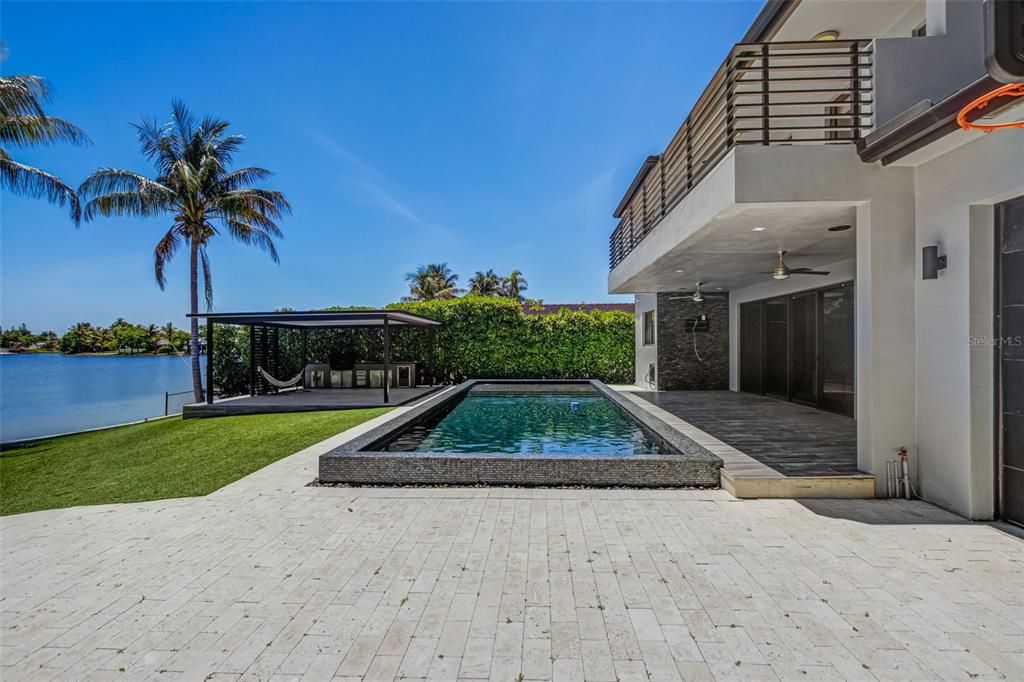 Active With Contract: $1,300,000 (4 beds, 3 baths, 3136 Square Feet)