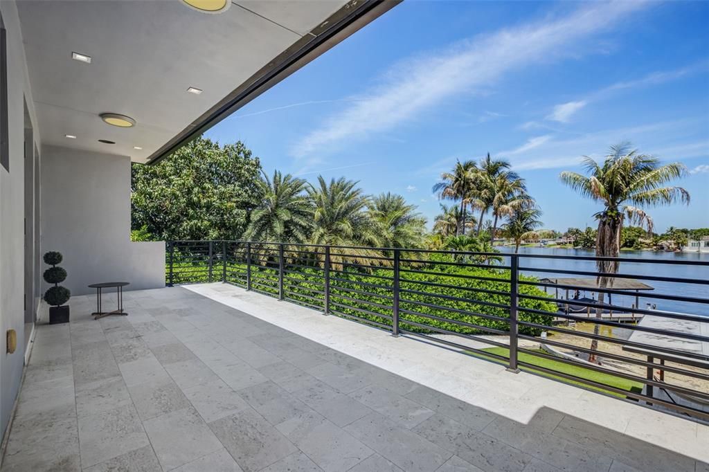 Active With Contract: $1,300,000 (4 beds, 3 baths, 3136 Square Feet)