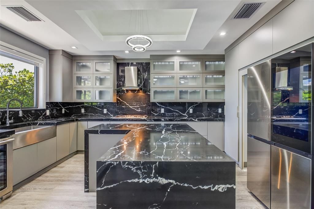 Active With Contract: $1,300,000 (4 beds, 3 baths, 3136 Square Feet)