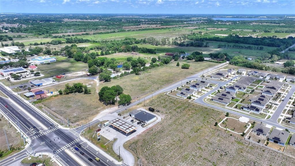 待售: $2,000,000 (4.30 acres)
