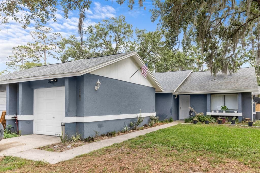 Active With Contract: $2,100 (3 beds, 2 baths, 1157 Square Feet)