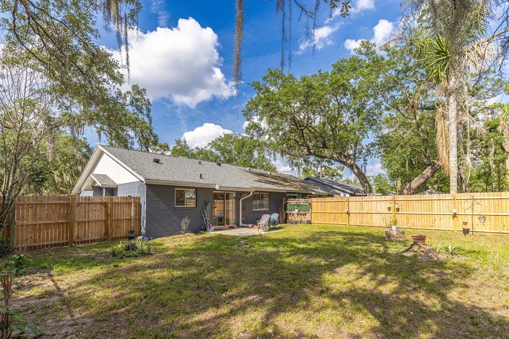 Active With Contract: $2,100 (3 beds, 2 baths, 1157 Square Feet)