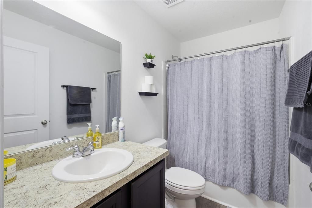 For Rent: $3,000 (3 beds, 2 baths, 1624 Square Feet)
