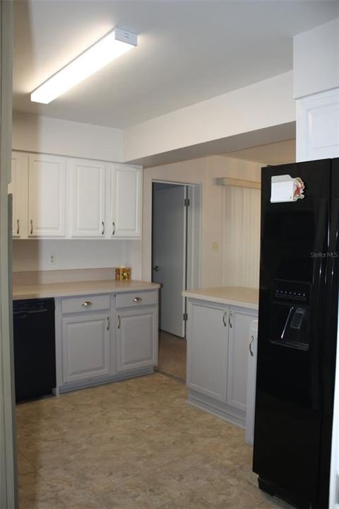 En Venta: $299,900 (2 camas, 2 baños, 1396 Pies cuadrados)