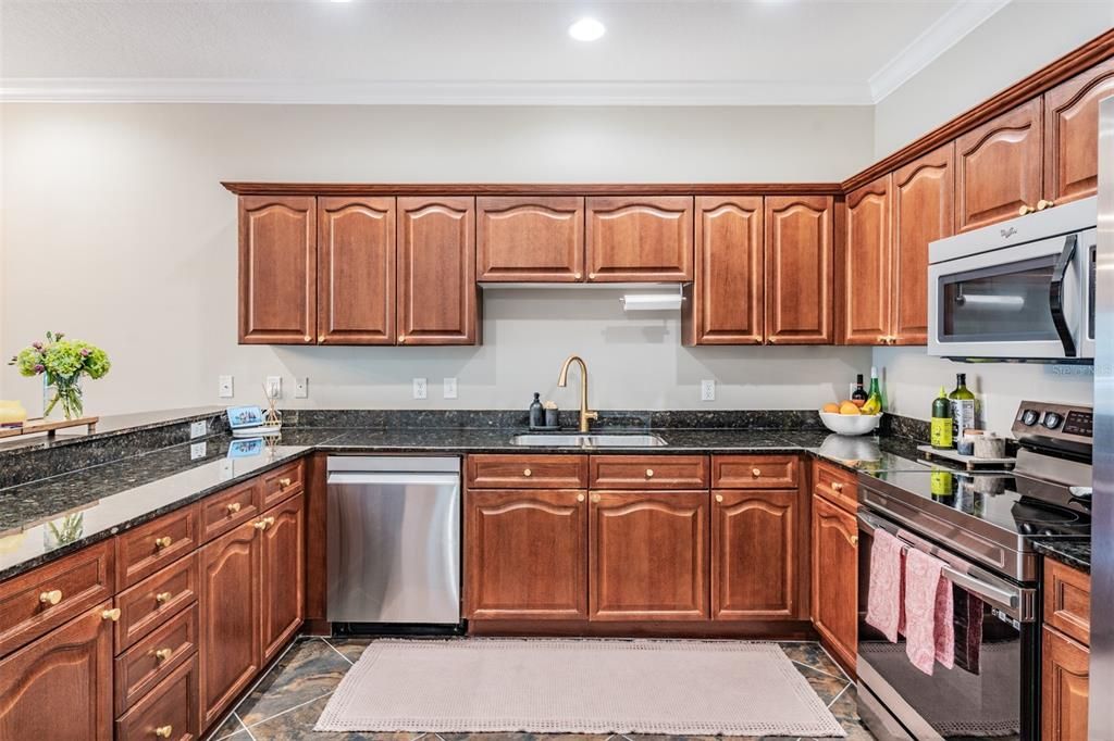For Sale: $479,900 (3 beds, 2 baths, 1990 Square Feet)