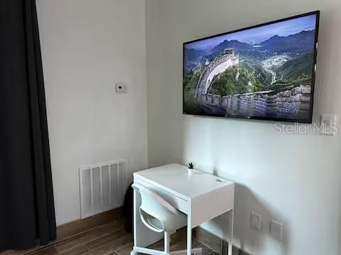 На продажу: $145,000 (1 спален, 1 ванн, 547 Квадратных фут)