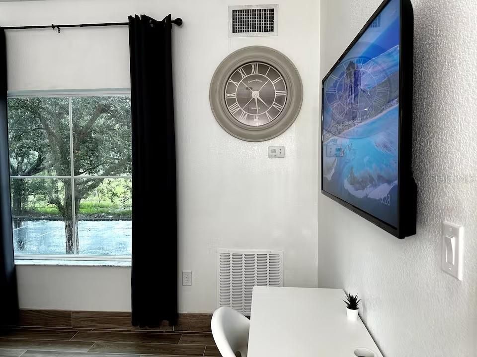 На продажу: $145,000 (1 спален, 1 ванн, 547 Квадратных фут)