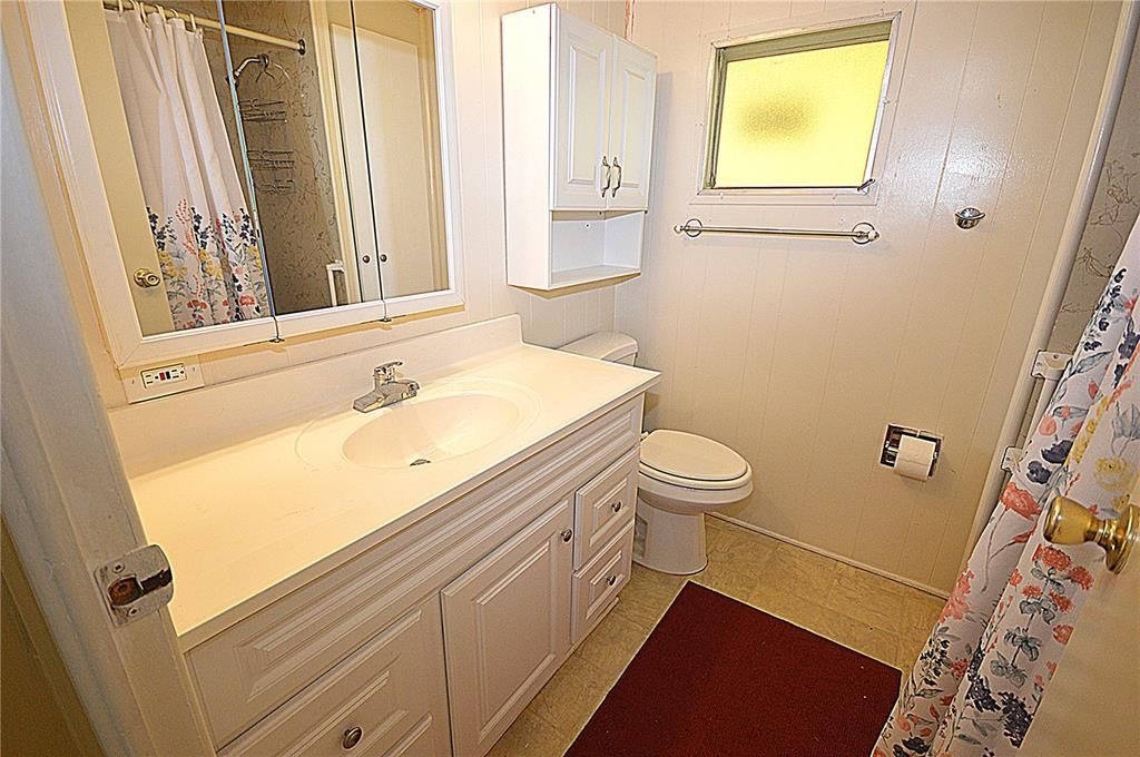 For Sale: $135,000 (2 beds, 2 baths, 960 Square Feet)