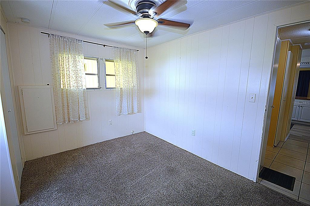 For Sale: $135,000 (2 beds, 2 baths, 960 Square Feet)