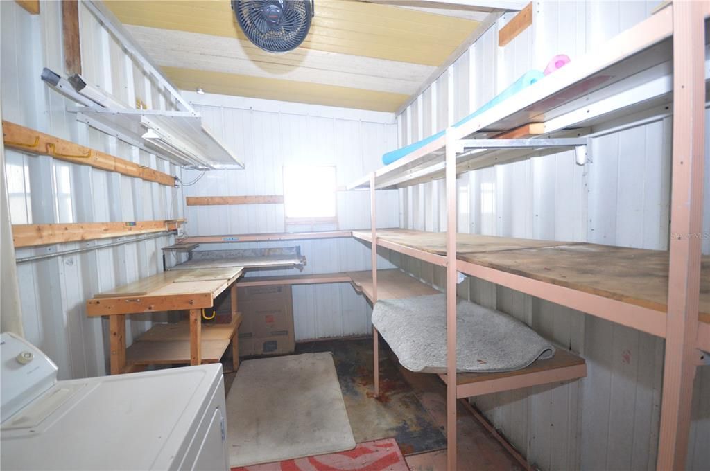 For Sale: $135,000 (2 beds, 2 baths, 960 Square Feet)