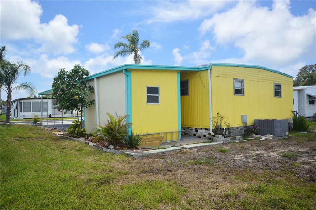 For Sale: $135,000 (2 beds, 2 baths, 960 Square Feet)