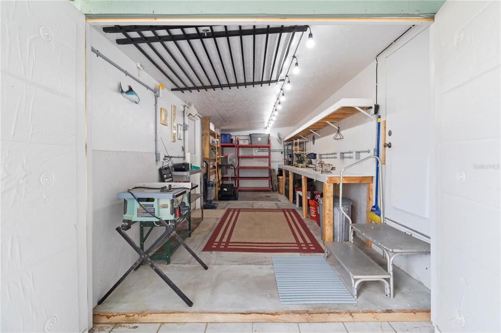 For Sale: $129,900 (2 beds, 1 baths, 672 Square Feet)