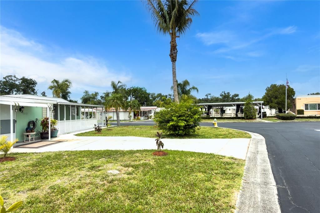 For Sale: $129,900 (2 beds, 1 baths, 672 Square Feet)