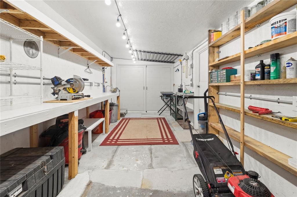 For Sale: $129,900 (2 beds, 1 baths, 672 Square Feet)