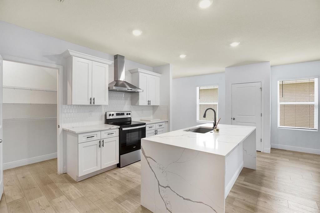 For Rent: $3,100 (4 beds, 2 baths, 2260 Square Feet)
