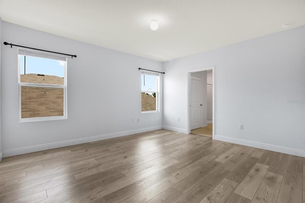 For Rent: $3,100 (4 beds, 2 baths, 2260 Square Feet)