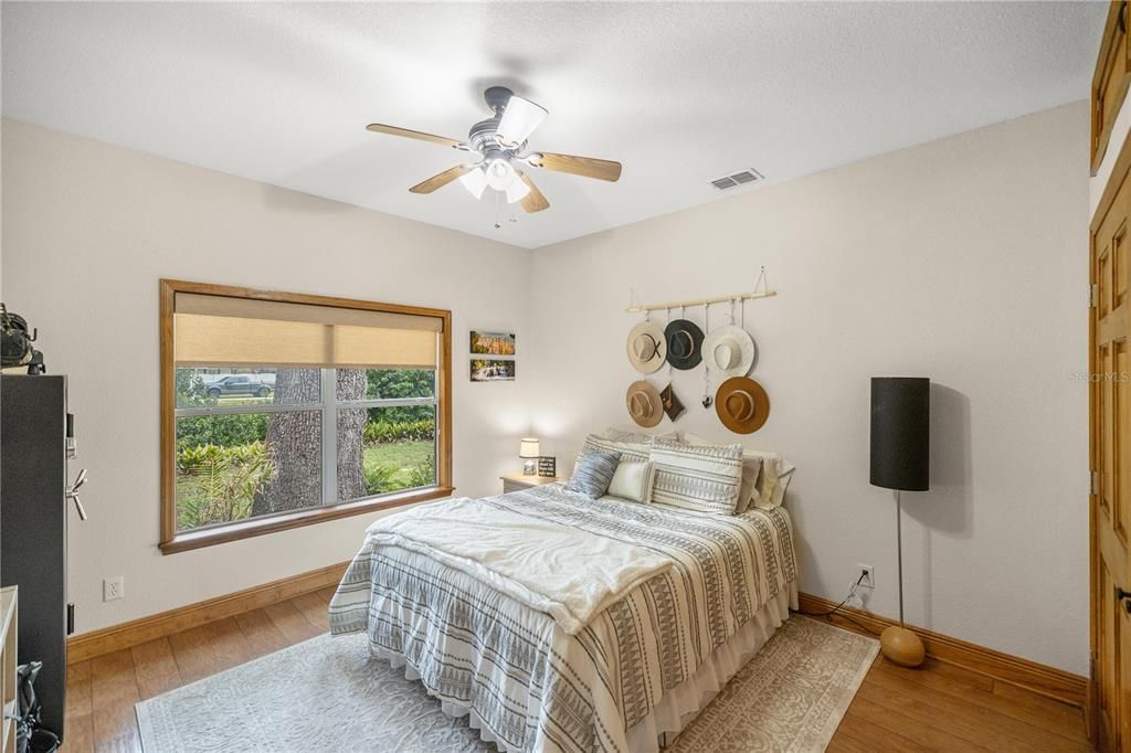 For Sale: $399,900 (3 beds, 2 baths, 1888 Square Feet)