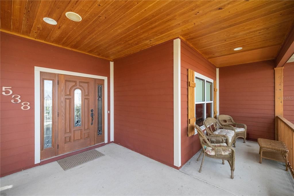 For Sale: $399,900 (3 beds, 2 baths, 1888 Square Feet)
