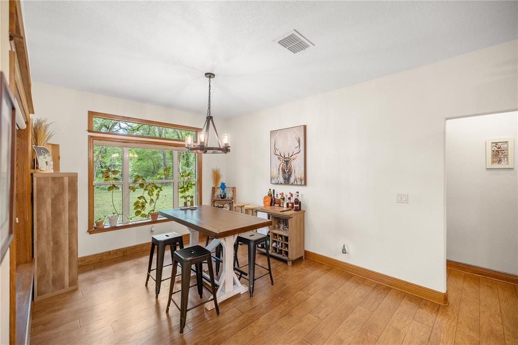 For Sale: $399,900 (3 beds, 2 baths, 1888 Square Feet)