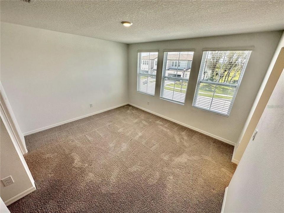 Active With Contract: $2,390 (3 beds, 2 baths, 2160 Square Feet)