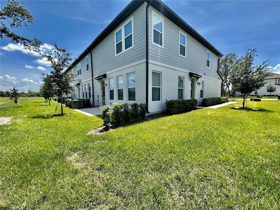 Active With Contract: $2,390 (3 beds, 2 baths, 2160 Square Feet)