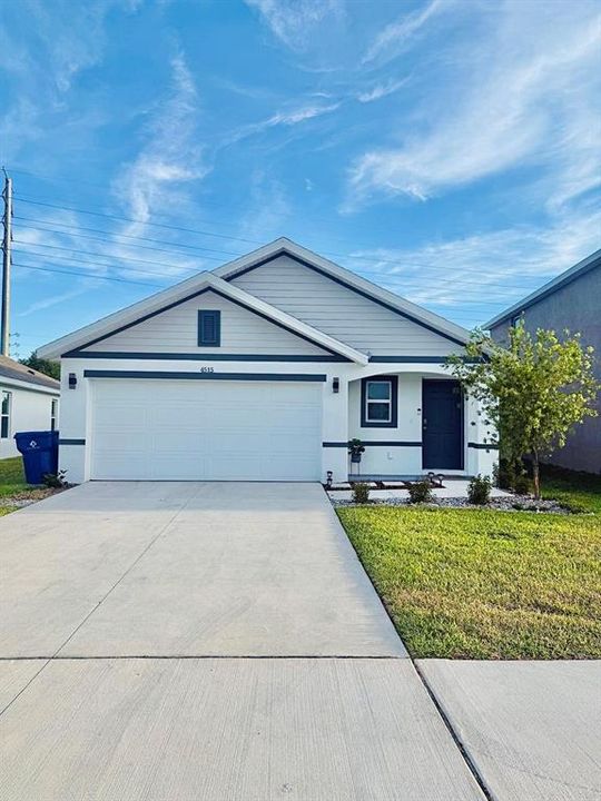 For Rent: $2,250 (3 beds, 2 baths, 1560 Square Feet)
