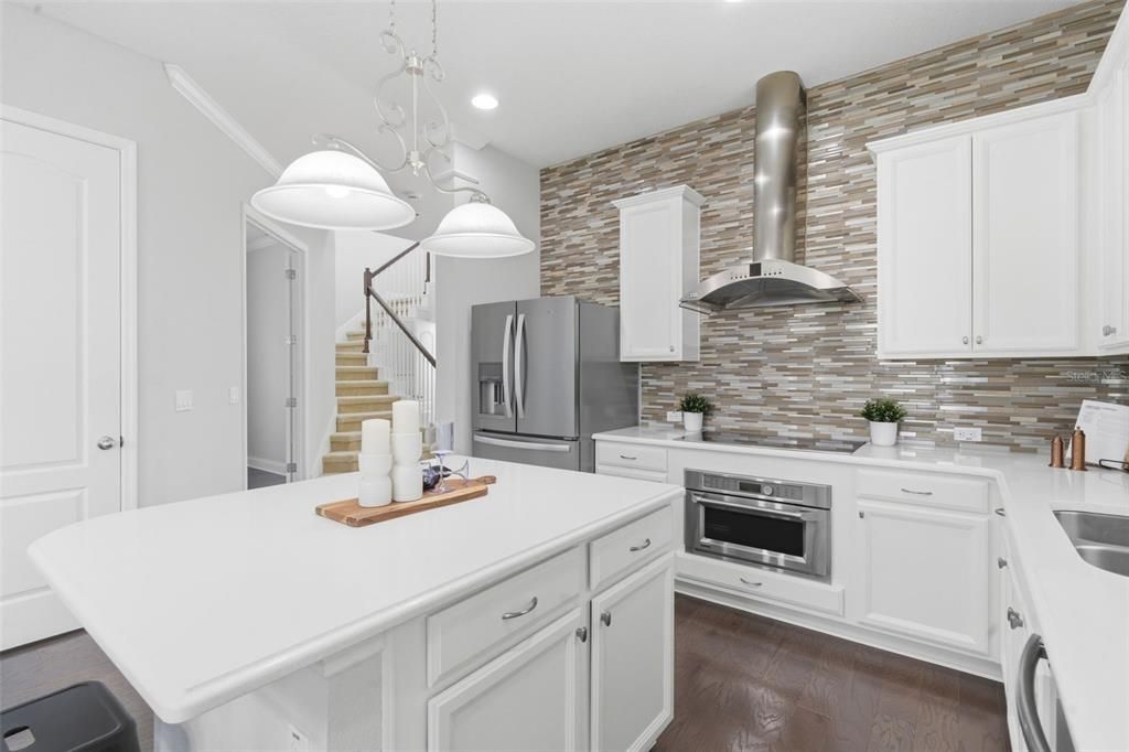 En Venta: $765,000 (3 camas, 2 baños, 2227 Pies cuadrados)