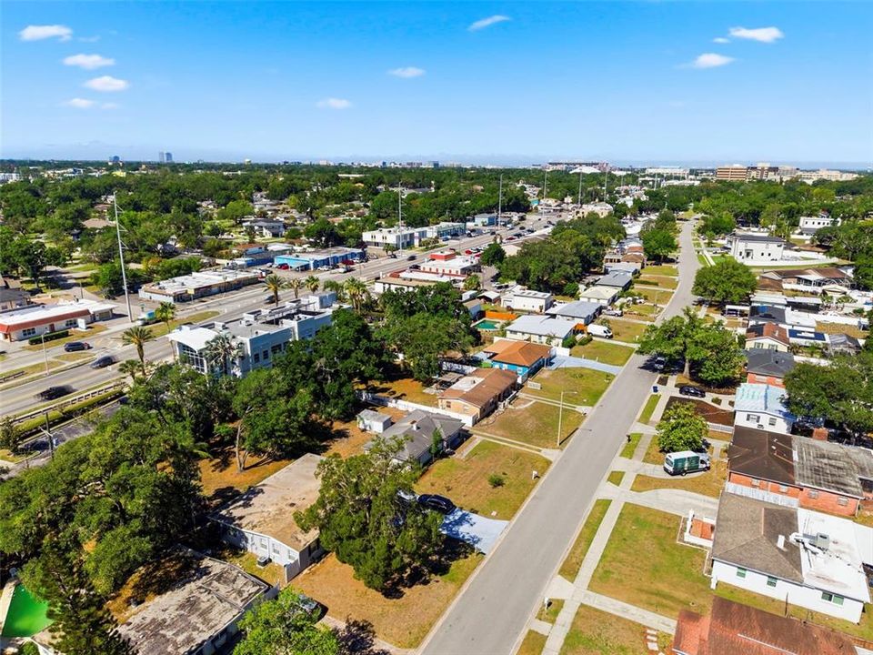 Activo con contrato: $279,900 (4 camas, 2 baños, 1175 Pies cuadrados)