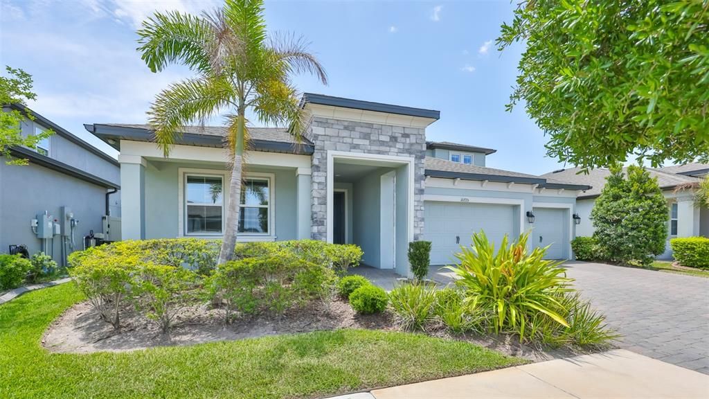 Active With Contract: $524,990 (5 beds, 4 baths, 3127 Square Feet)