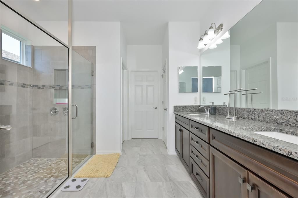 Active With Contract: $524,990 (5 beds, 4 baths, 3127 Square Feet)