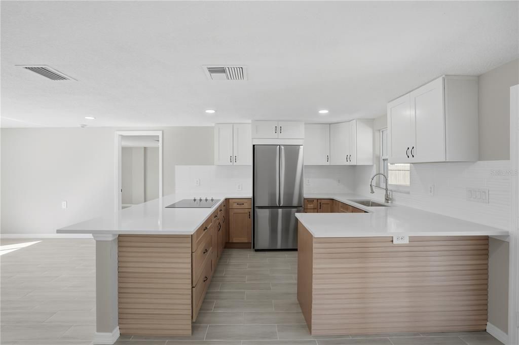 For Rent: $2,200 (3 beds, 2 baths, 1312 Square Feet)