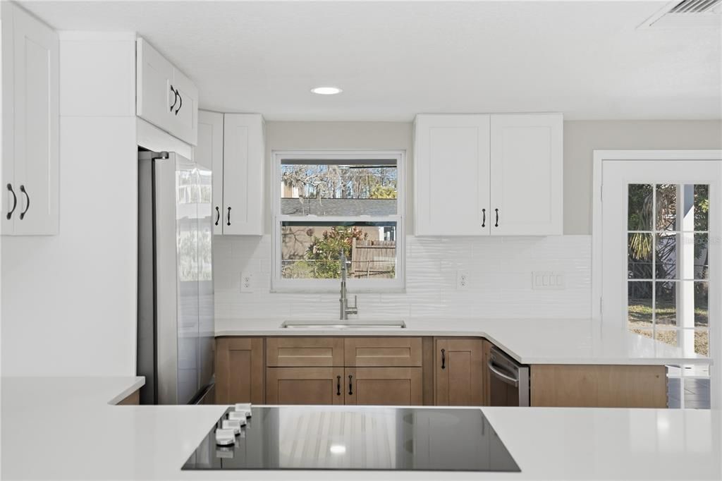 For Rent: $2,200 (3 beds, 2 baths, 1312 Square Feet)