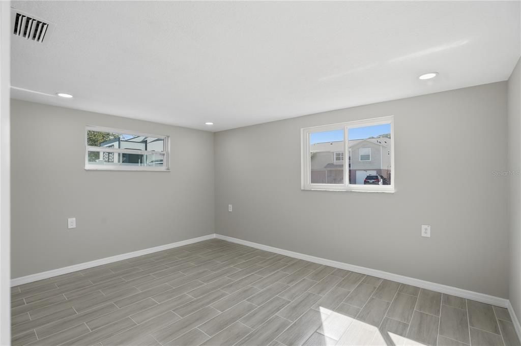 For Rent: $2,200 (3 beds, 2 baths, 1312 Square Feet)