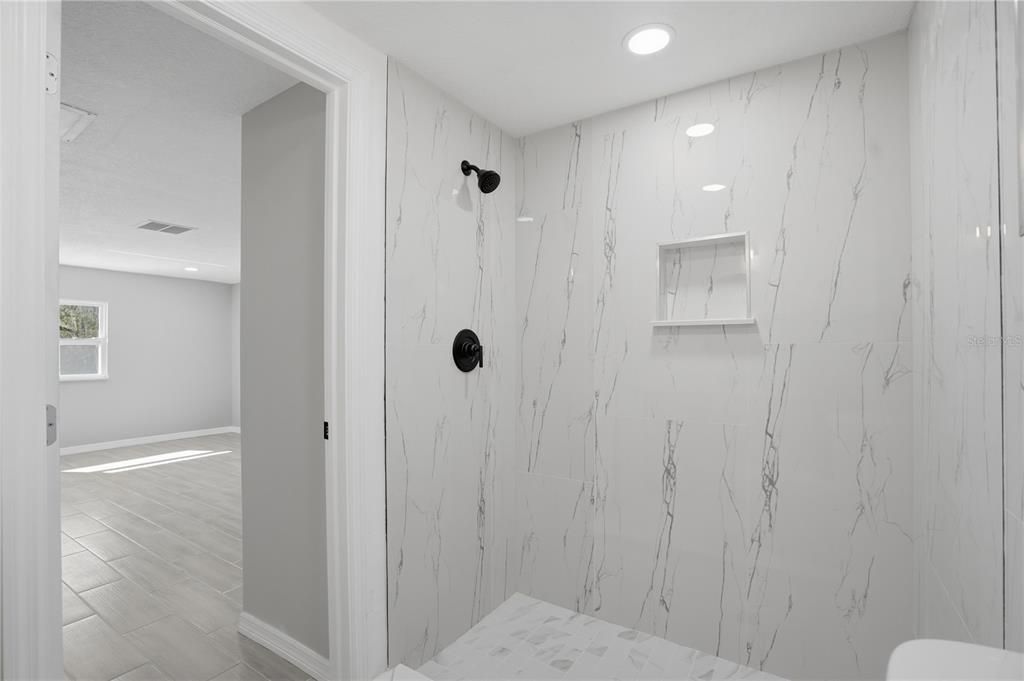 For Rent: $2,200 (3 beds, 2 baths, 1312 Square Feet)