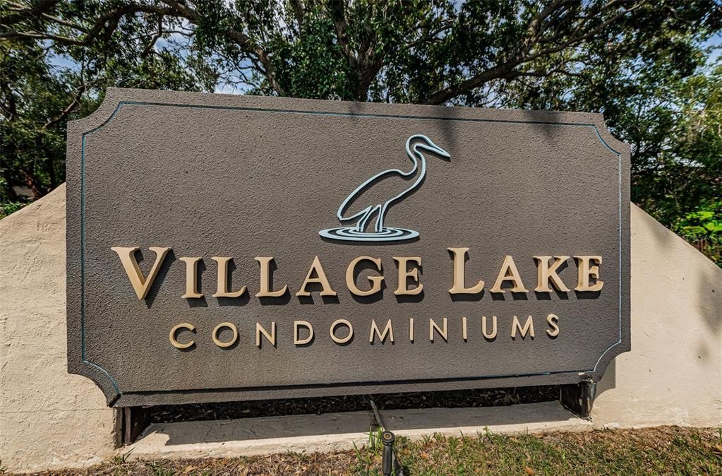 For Sale: $249,900 (2 beds, 2 baths, 930 Square Feet)